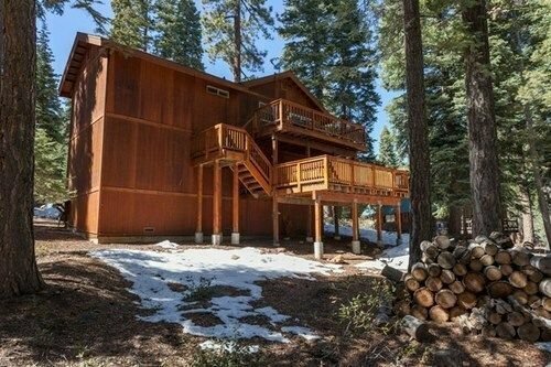 7600 N Lake Blvd 21 2 Br home by RedAwning