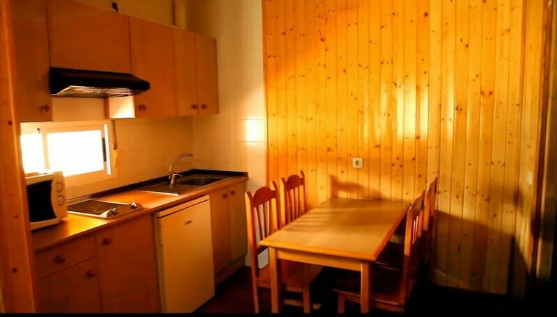 Camping Monfragüe. Restaurante y Bungalows