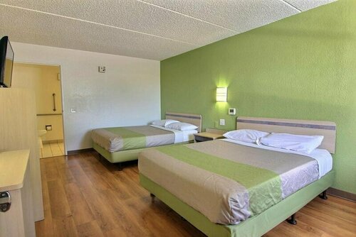Motel 6 Austin, TX - Central Downtown UT, Забронировать Мотель Мотели Остина, рядом с Cast Clinic - Dell Children's Medical Center, Мотель