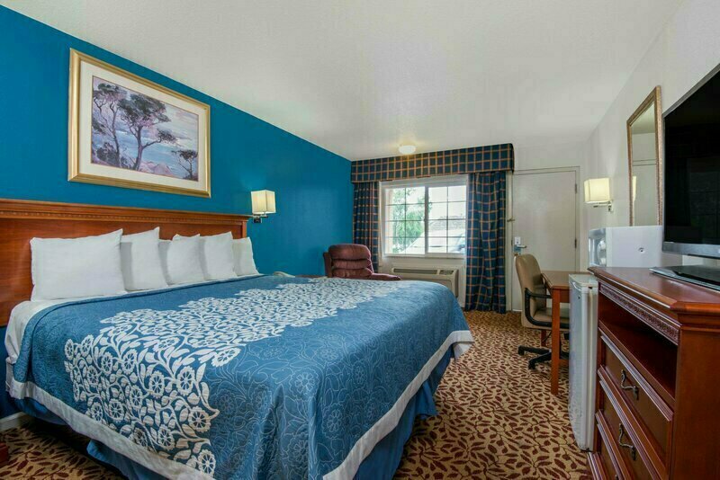 Knights Inn Colorado Springs Central