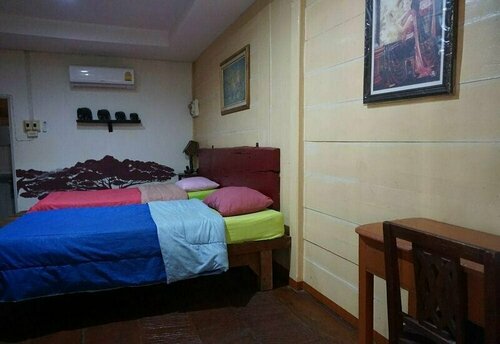 Inn Lhong Home, Забронировать Отель Лампанг 