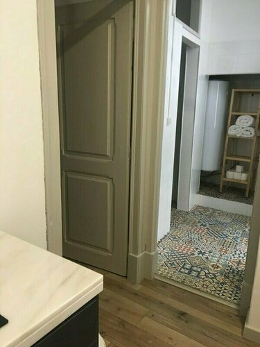 Love inn Bairro Alto, Забронировать Апартаменты/квартира Мизерикорди Лиссабон, рядом с Станция метро Рестаурадореш