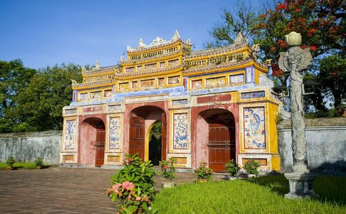 Thanh Lich Royal Boutique, Забронировать Бутик-отель Отели Хюэ с бассейном, рядом с Hue Railway Station, Бассейн