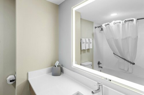 Holiday Inn Express Suites Charleston, An Ihg Hotel, จอง โรงแรม ชาร์ลสตัน เวสต์เวอร์จิเนีย
