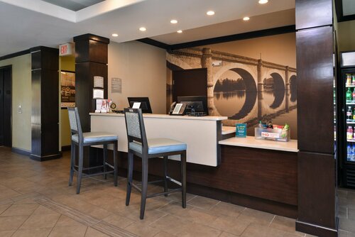 Staybridge Suites Wichita Falls, an IHG Hotel, Reserva ahora Hotel Hoteles en Wichita Falls con aparcamiento, Aparcamiento