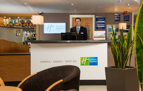 Holiday Inn Express Gloucester - South, an Ihg Hotel, Rezervați Hotel Gloucester Glasgow