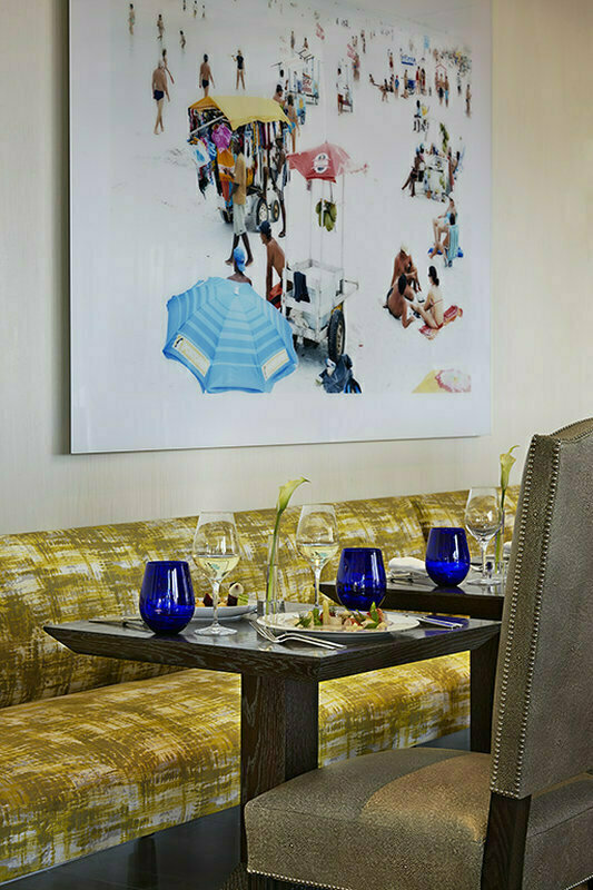 Royal Blues Hotel & Chanson Restaurant