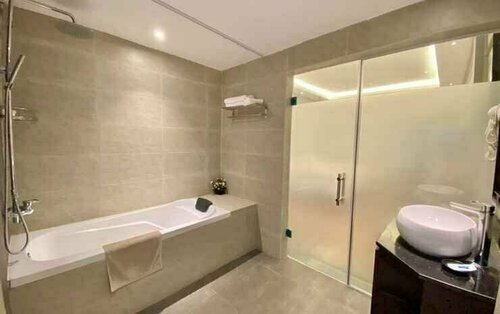 Eco Luxury Hotel Hanoi, Забронировать Отель Отели Хоанкием с завтраком, Завтраки