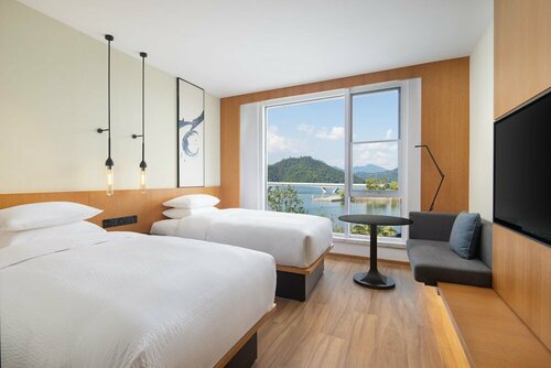 Fairfield By Marriott Hangzhou Qiandao Lake, Book Hotel Hoteller i Chun'an med parkering, Parkering