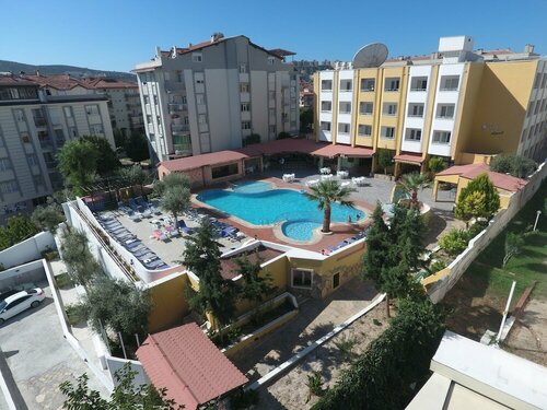 Oya Apartments, Забронировать Апартаменты/квартира Отели Кушадасы с бассейном, рядом с Замок Кушадасы, Бассейн