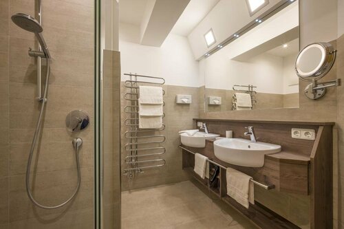 Apartment Anita, Забронировать Апартаменты/квартира Отели Тироля с парковкой, Парковка