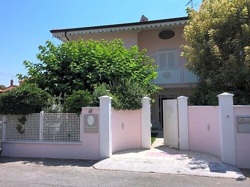 Villa Amelia, Book Bed and Breakfast Marina di Pietrasanta Versilia