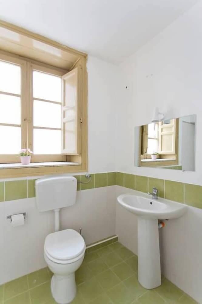 Sunshine Hostel Palermo