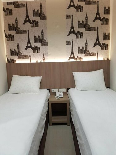 Ethan Hotel and Cafe, Book Hotel Hoteller i Jakarta med parkering, Parkering