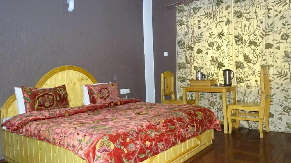 Hotel Shefaf-Best Hotel in Kashmir
