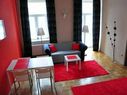 Cent Hostel - Lublin Centrum, Забронировать Хостел Хостелы Люблина, рядом с Университет Марии Кюри-Склодовской, Хостел