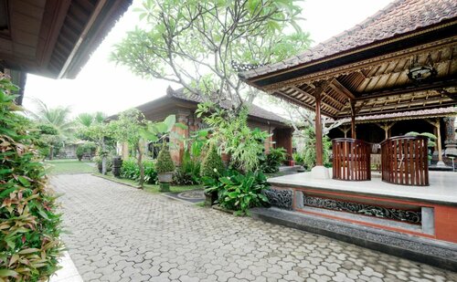 Kudesa Homestay by Oyo Rooms, Prenota Hotel Gianyar Bali