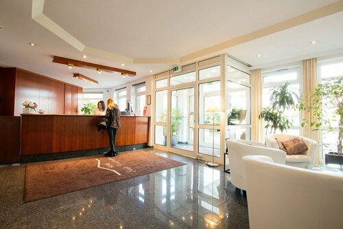 Hotel Stadt Norderstedt, Забронировать Отель Отели Нордерштедт с парковкой, Парковка