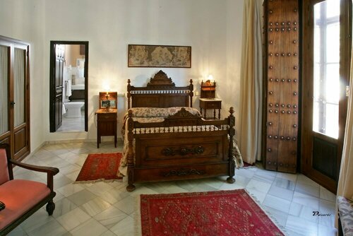 Posada de Palacio, Забронировать Отель Отели Санлукар-де-Баррамеда 3 звезды, рядом с Церковь Санто-Доминго, 3*