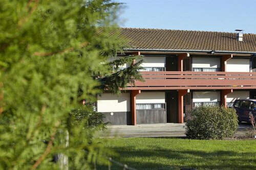 Campanile Villefranche-Sur-Saône, Book Hotel Hoteller i Rhône-Alps med parkering, Parkering