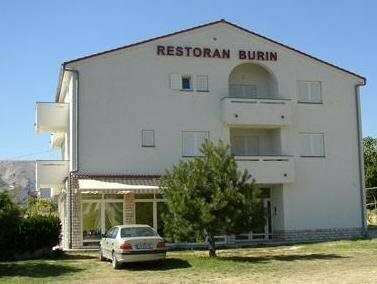 Burin, Забронировать Отель Башка остров Крк, рядом с Пляж Башка