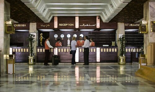 Aracan Eatabe Luxor Hotel, Забронировать Отель Отели Аль-Луксора с парковкой, Парковка