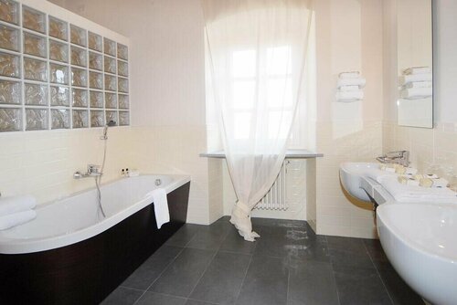 Hotel Antico Podere Propano, Prenota Hotel Hotel a Piemonte con parcheggio, Parcheggio