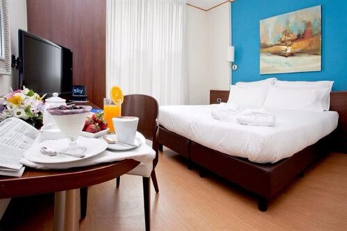 Hotel Europa, Забронировать Отель Отели Анконы 3 звезды, 3*