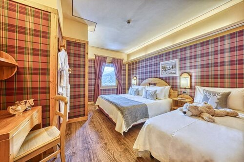 Hotel SantOrso - Mountain Lodge & Spa, Забронировать Курортный отель Отели Валле д'аосты с бассейном, Бассейн