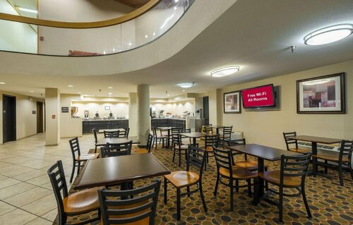 Red Roof Inn & Suites Cincinnati North-Mason, Prenota Hotel Hotel a Ohio con parcheggio, Parcheggio