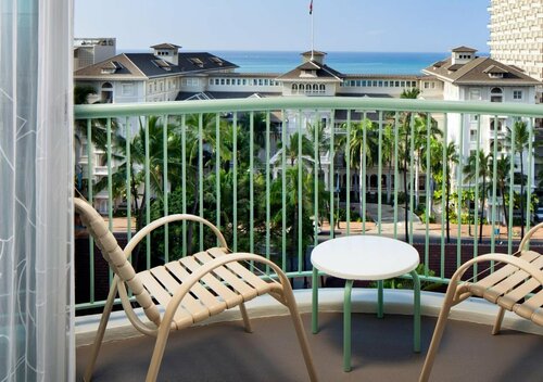 Sheraton Princess Kaiulani, Buchen Sie Hotel Business-Hotels in Oahu, 4* 5*