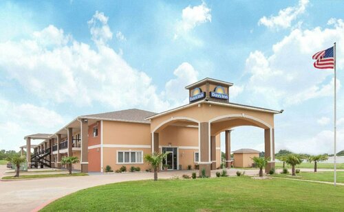 Holiday Inn Express Hotel & Suites Ennis by IHG, Забронировать Отель Эннис Dallas - Fort Worth Metropolitan Area
