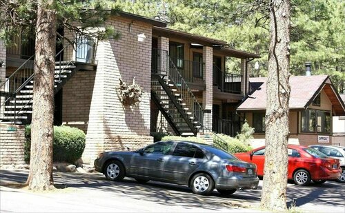 Motel In The Pines, Забронировать Мотель Мотели Флагстафф, Мотель