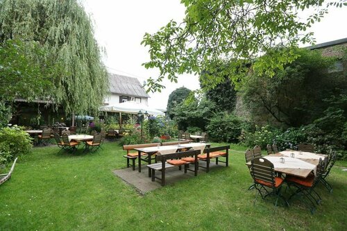Landhotel Rückerhof, Забронировать Отель Отели Westerwald с парковкой, Парковка