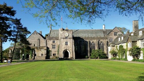 Dartington Hall, Book Hotel Totnes Devon