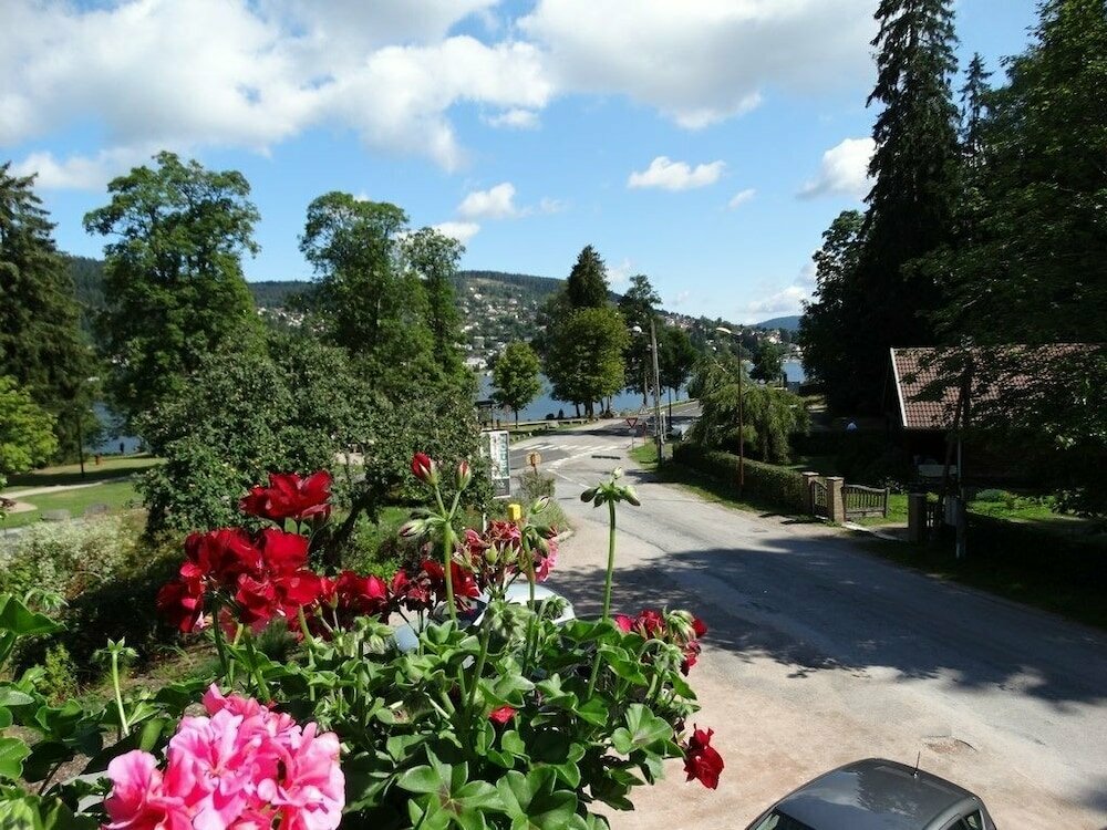 Hôtel lEcho du Lac & Spa et son restaurant La Fourchette Gourmande