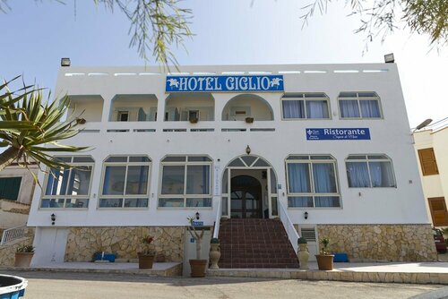 Hotel Giglio, Забронировать Отель Лампедуза Италия, рядом с Cala Croce Beach