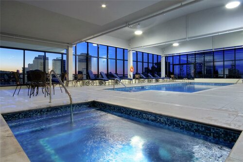 Hilton Garden Inn Montreal Centre-Ville, Book Hotel Hotels in Montreal with a Pool, near Phillips Square, Swimming Pool