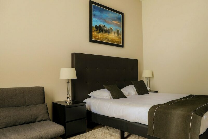 Hotel Chariot