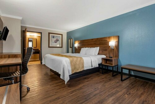 Quality Inn & Suites Ft. Jackson Maingate, Забронировать Отель Колумбия Congaree National Park