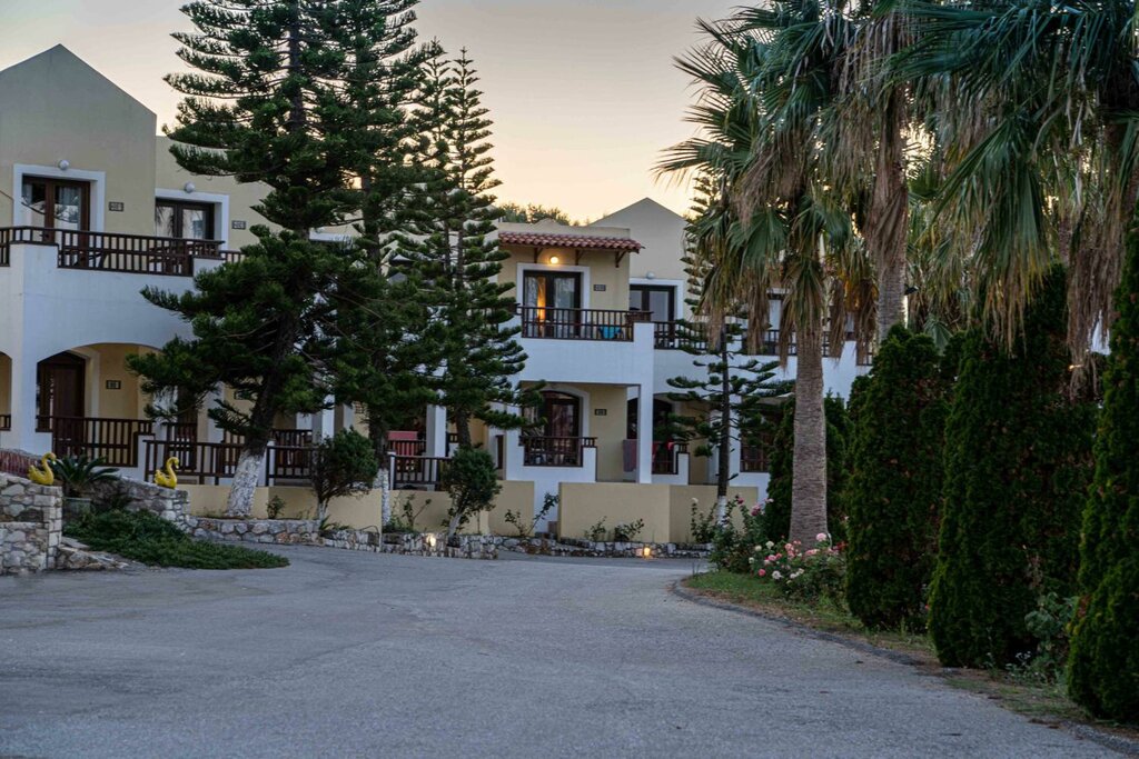 Almirida Bay Hotel