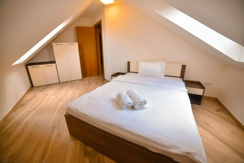 Central Inn, Buchen Sie Hotel Čajetina Zlatibor Region