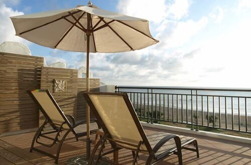 Golden Bay Holiday Inn, Забронировать Отель Отели Кэньдин 3 звезды, 3*