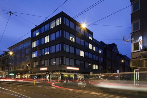 easyHotel Amsterdam City Centre South, Забронировать Отель Ауд-Зяуд Амстердам, рядом с Сарфатипарк