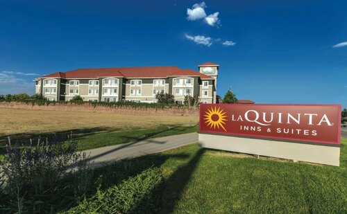 La Quinta Inn & Suites by Wyndham Loveland Estes Park, Забронировать Отель Отели Лавленд 3 звезды, 3*