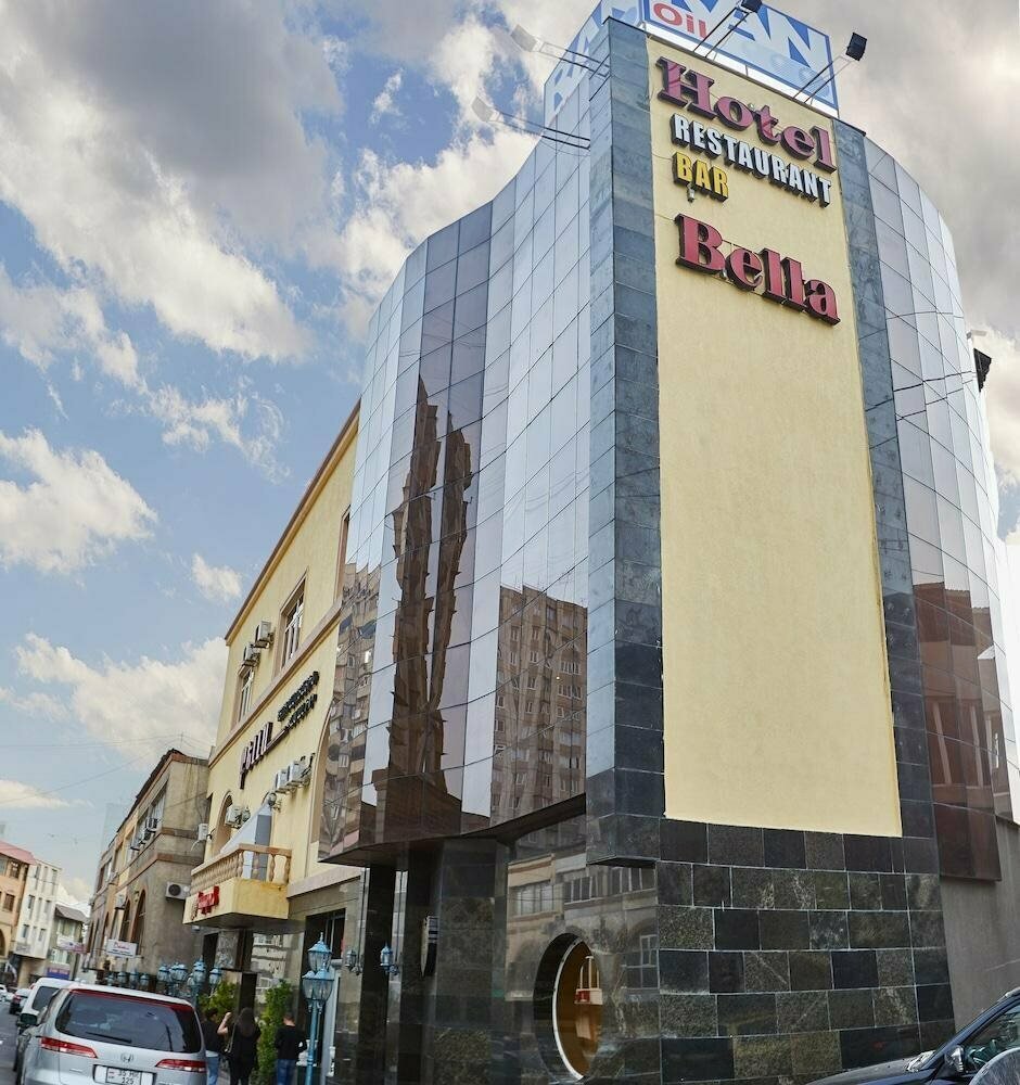 New Bella Hotel