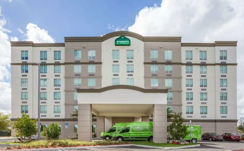 Wingate by Wyndham Miami Airport, Забронировать Отель Отели Дорел с бассейном, Бассейн
