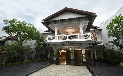 Raintree Boutique Villa & Gallery, Rezerwuj Boutique Hotel Hotele w Gondokusuman z parkingiem, Parking