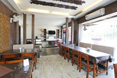 Hotel Pearl by OYO Rooms, Забронировать Отель Отели штата Махараштры 3 звезды, 3*
