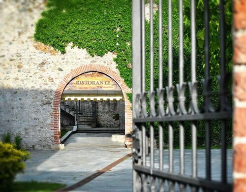 Cascina Roland, Boek Hotel Hotels in Piemonte met parkeren, Parkeren